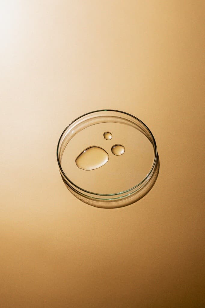 Serum in a Petri dish